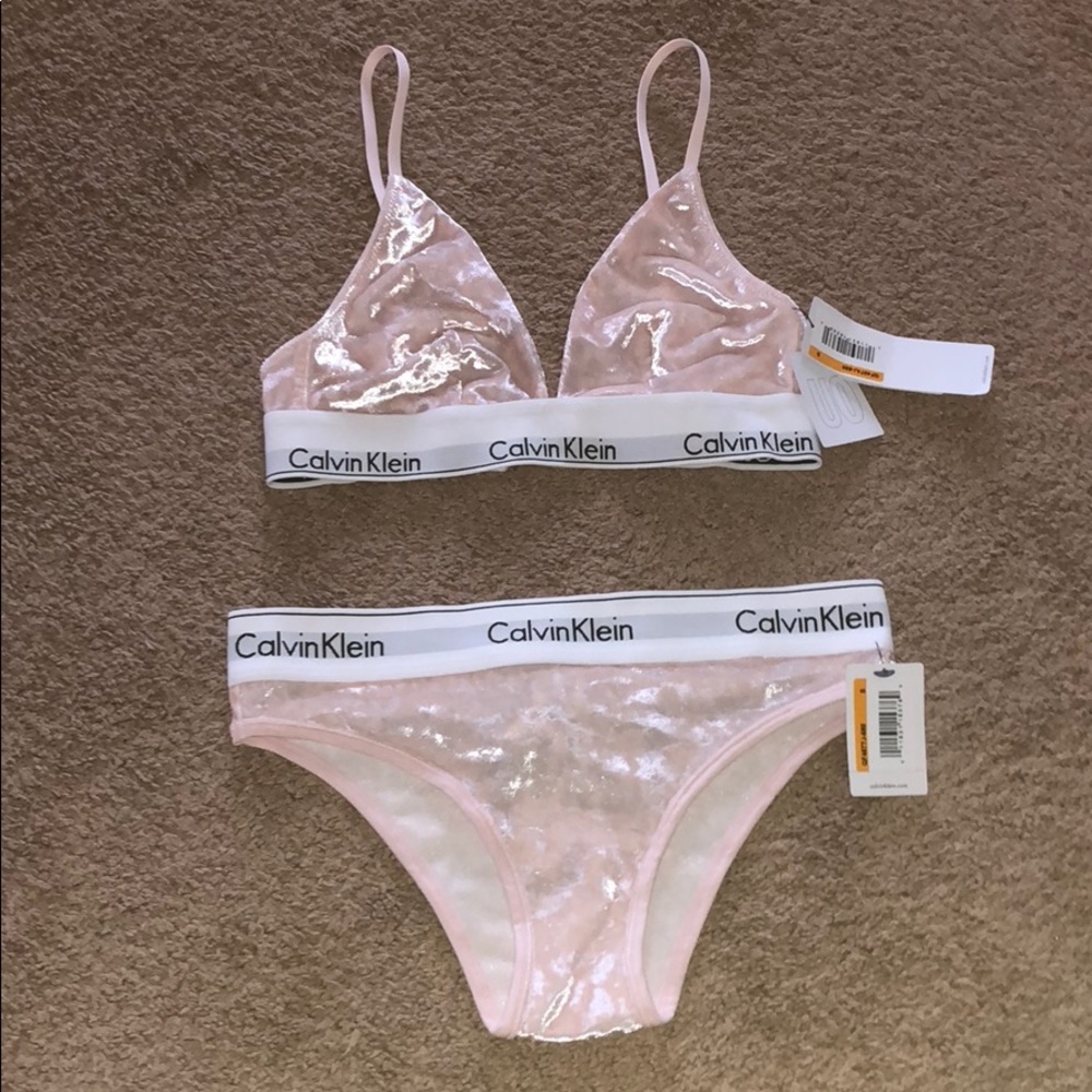 Velvet Calvin Klein set